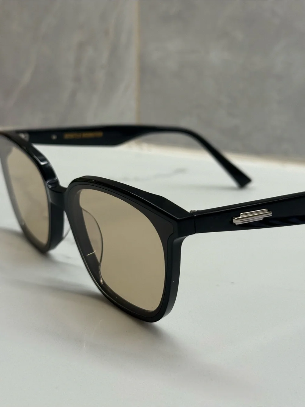 Gentle Monster Lilit 01 (BR) Sunglasses Yellow Tint Frames